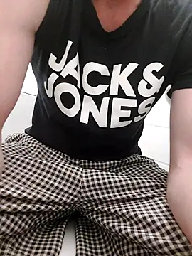 Hahahhdsj112 online show from October 4, 9:35 pm