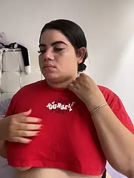 Kuromy x online show from November 25, 6:30 pm