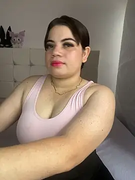 Snapshot of Kuromy_x chatting on May 26, 6:48 pm Kuromy x online show from May 26, 6:48 pm