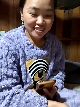 bany-xx online show from December 3, 10:46 am