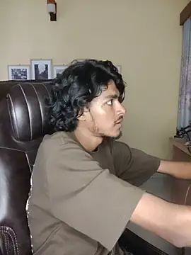 Snapshot of thecatfish chatting on October 27, 6:39 am thecatfish online show from October 27, 6:39 am