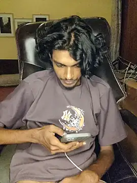 Snapshot of thecatfish chatting on October 28, 4:53 pm thecatfish online show from October 28, 4:53 pm