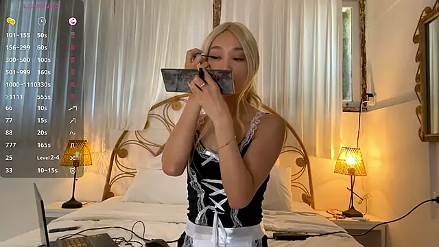 LezlieGreet online show from November 21, 4:22 am