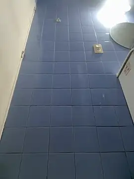 Snapshot of 9999Alez chatting on November 28, 11:07 pm 9999Alez online show from November 28, 11:07 pm