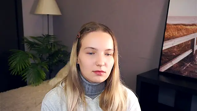 Snapshot of HongTomczak chatting on September 20, 7:42 am HongTomczak online show from September 20, 7:42 am