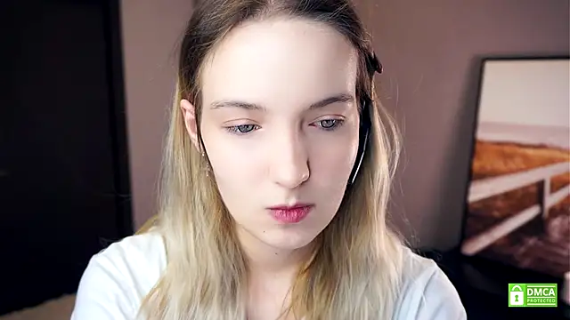 Snapshot of HongTomczak chatting on September 26, 6:50 am HongTomczak online show from September 26, 6:50 am