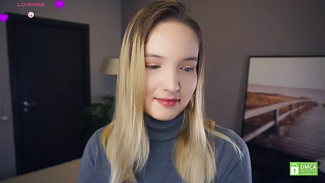 Snapshot of HongTomczak chatting on September 30, 7:02 am HongTomczak online show from September 30, 7:02 am