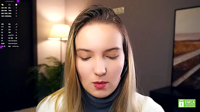 Snapshot of HongTomczak chatting on October 6, 8:12 am HongTomczak online show from October 6, 8:12 am