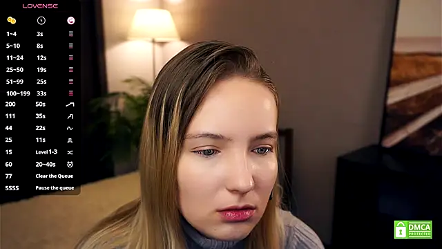 Snapshot of HongTomczak chatting on October 8, 7:39 am HongTomczak online show from October 8, 7:39 am