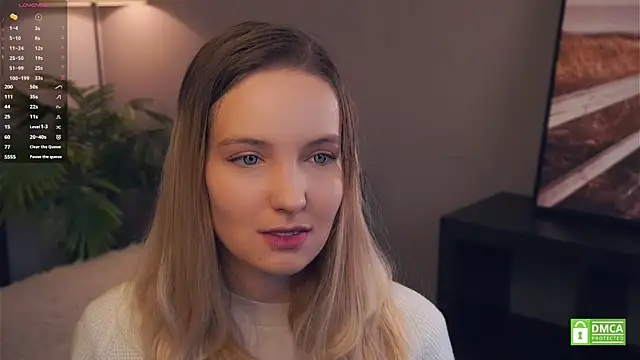 Snapshot of HongTomczak chatting on October 20, 7:31 am HongTomczak online show from October 20, 7:31 am