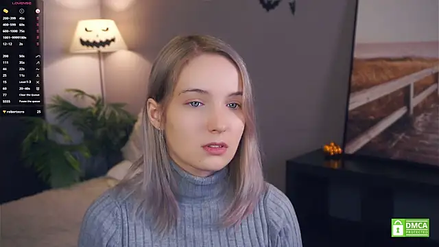 Snapshot of HongTomczak chatting on November 20, 7:41 am HongTomczak online show from November 20, 7:41 am