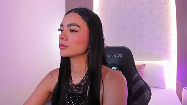 emily tolson online show from March 19, 7:18 pm