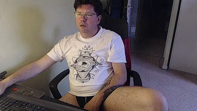 blueandwhite1 online show from February 11, 3:39 pm