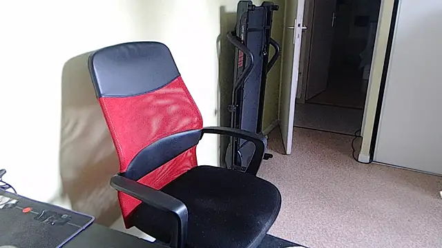 blueandwhite1 online show from March 31, 2:28 pm