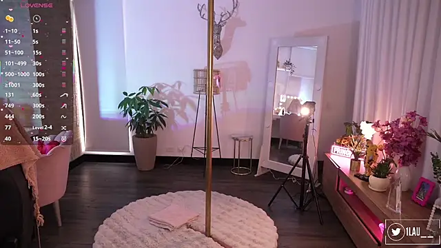 Snapshot of Just__dani chatting on October 25, 7:52 pm Just dani online show from October 25, 7:52 pm