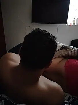 Snapshot of danigarci2307 chatting on November 19, 1:44 pm danigarci2307 online show from November 19, 1:44 pm