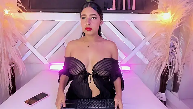 Zoe-Johnson  online show from April 12, 9:42 pm