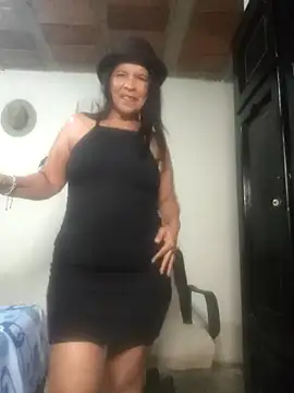 Snapshot of Africa_moont chatting on October 16, 7:37 pm Africa moont online show from October 16, 7:37 pm