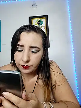 isabella lovem online show from November 13, 7:46 pm