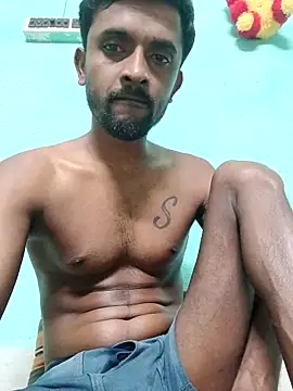 Snapshot of ShinuRoy chatting on October 15, 4:51 pm ShinuRoy online show from October 15, 4:51 pm