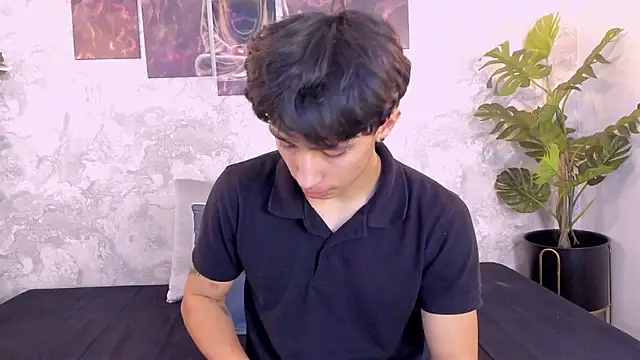 Snapshot of Tyler_durten chatting on October 26, 1:28 pm Tyler durten online show from October 26, 1:28 pm