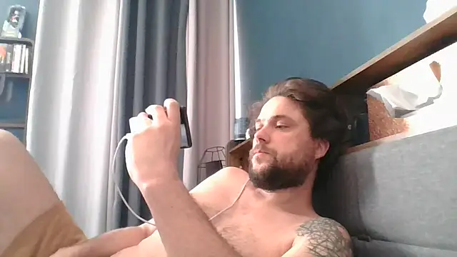 Titilouonlyf69 online show from April 27, 9:29 am