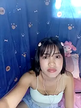 Snapshot of AnnewithanE chatting on October 30, 6:37 am AnnewithanE online show from October 30, 6:37 am