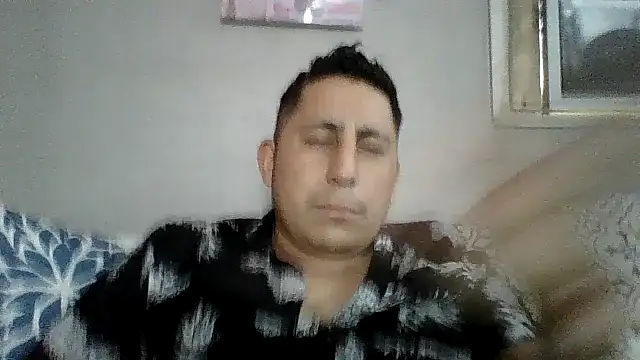 Snapshot of B3toBaby chatting on November 16, 9:09 pm B3toBaby online show from November 16, 9:09 pm