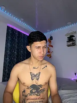 Alejandro BigCock22 online show from September 12, 3:06 am