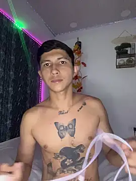 Alejandro BigCock22 online show from October 11, 12:54 am