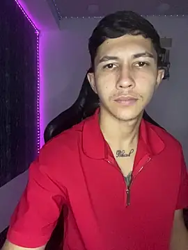 Alejandro BigCock22 online show from October 24, 1:03 am