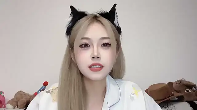 Snapshot of XingKongCOCO-107 chatting on October 18, 10:49 am XingKongCOCO-107 online show from October 18, 10:49 am