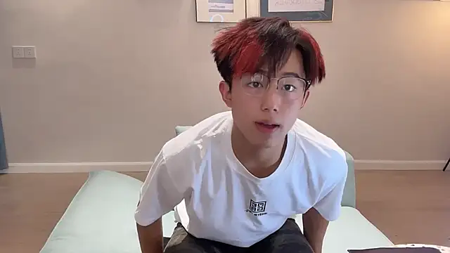 Snapshot of STxuguanhan chatting on October 11, 7:07 am STxuguanhan online show from October 11, 7:07 am