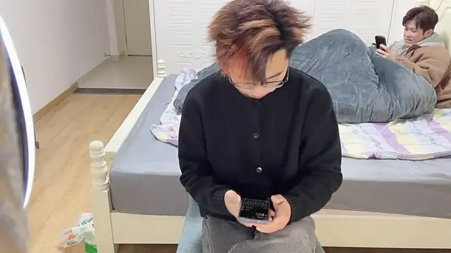 Snapshot of STxuguanhan chatting on November 18, 11:58 am STxuguanhan online show from November 18, 11:58 am