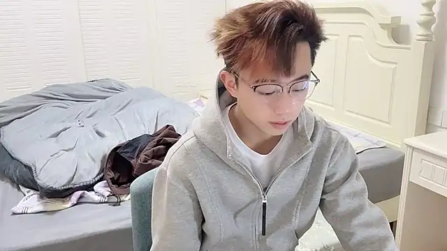 Snapshot of STxuguanhan chatting on November 26, 9:10 am STxuguanhan online show from November 26, 9:10 am