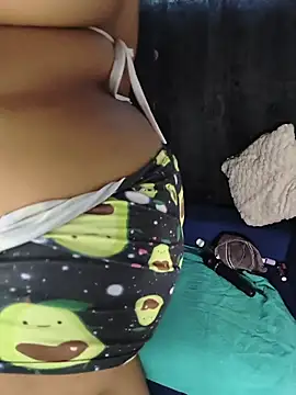 Yera brown69 online show from March 11, 3:51 pm