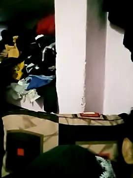 Snapshot of Hot_tin74 chatting on September 15, 6:52 pm Hot tin74 online show from September 15, 6:52 pm