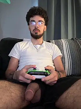 bigbrownpleasure online show from September 14, 10:20 pm