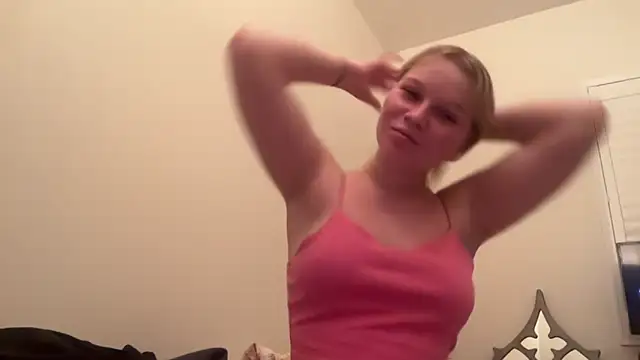 Snapshot of xoxokayy18 chatting on October 23, 5:51 am xoxokayy18 online show from October 23, 5:51 am