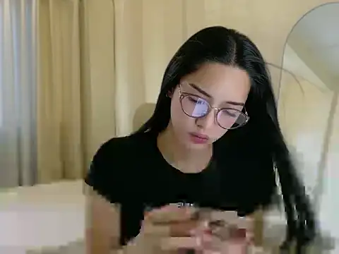 Snapshot of Blaire_Samantha chatting on February 16, 7:26 am Blaire Samantha online show from February 16, 7:26 am