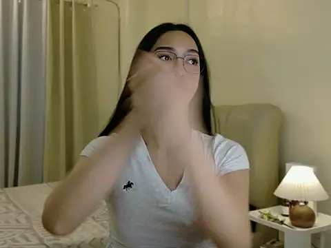 Snapshot of Blaire_Samantha chatting on February 21, 9:54 am Blaire Samantha online show from February 21, 9:54 am