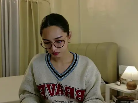 Snapshot of Blaire_Samantha chatting on March 3, 5:30 pm Blaire Samantha online show from March 3, 5:30 pm