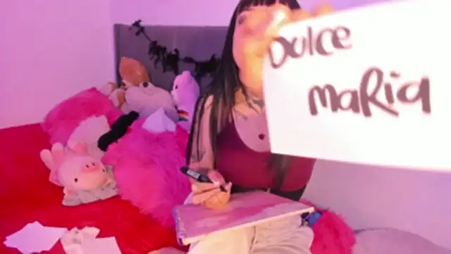 Snapshot of Dullcemariia_1s chatting on December 15, 12:15 am Dullcemariia 1s online show from December 15, 12:15 am