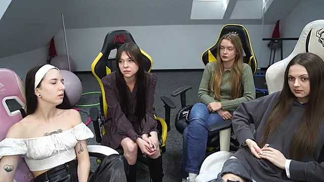  Lili 054 online show from September 25, 10:30 am