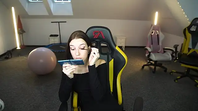  Lili 054 online show from October 10, 10:25 am