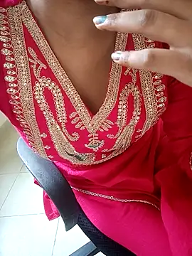 Snapshot of Pool_Girls chatting on December 18, 8:20 am Pool Girls online show from December 18, 8:20 am