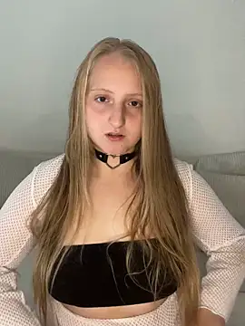 young hailey online show from October 1, 7:36 am