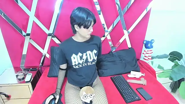 Snapshot of natsumiht chatting on September 29, 5:12 am natsumiht online show from September 29, 5:12 am