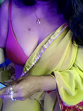 Snapshot of monaa-darling chatting on October 31, 8:54 pm monaa-darling online show from October 31, 8:54 pm