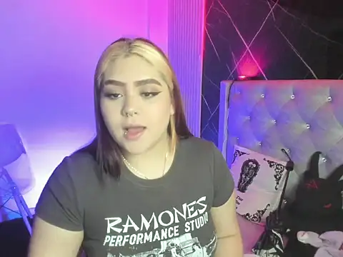 im bunny   online show from November 28, 11:24 am